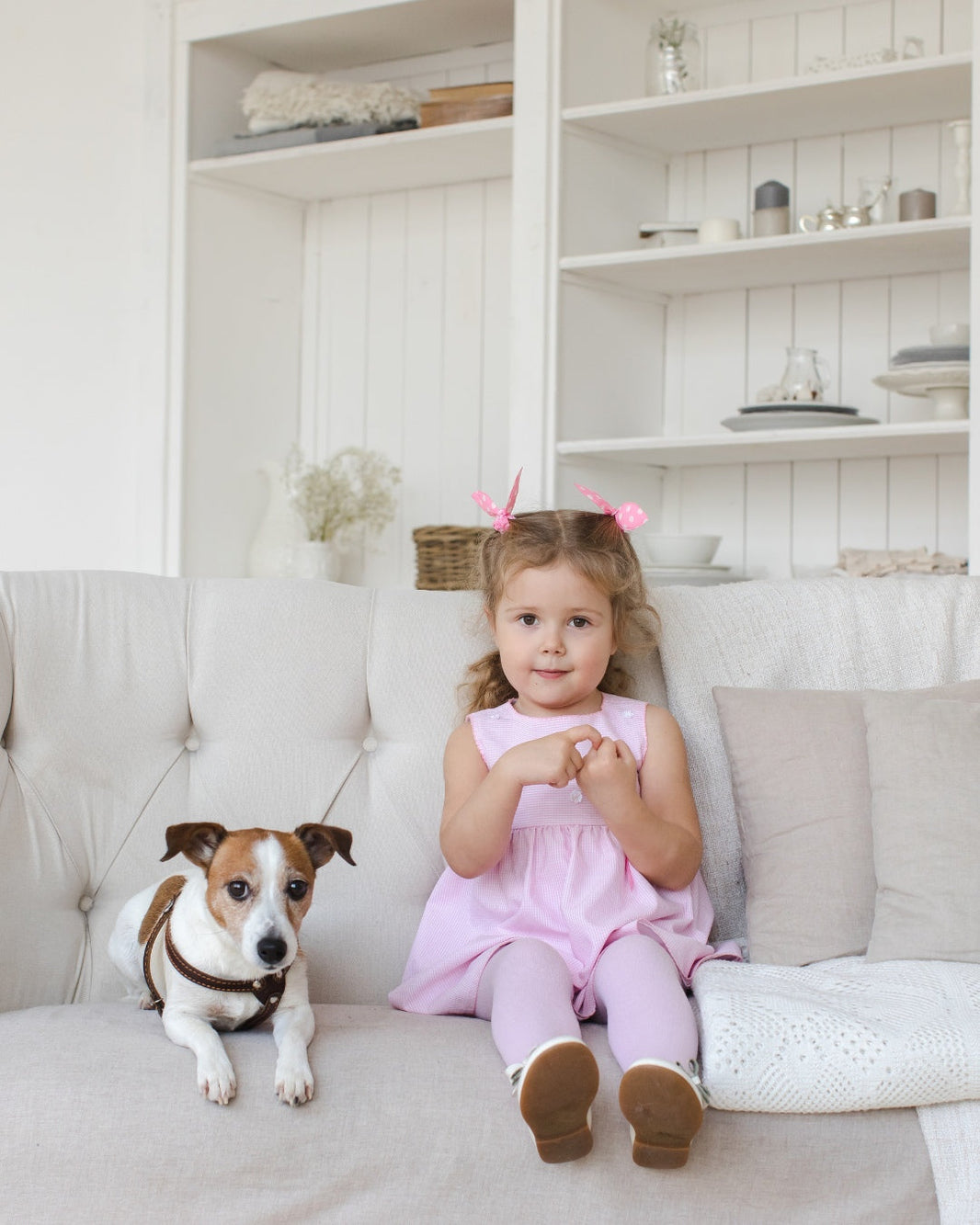 Cómo elegir el sofá perfecto si tienes niños o mascotas en casa