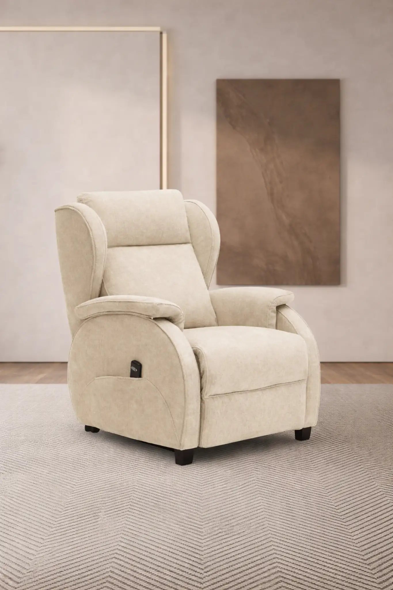 Sillón relax eléctrico Vissuto Lemur en salón moderno sobre alfombra beige